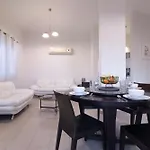 Nefeli Blue-horizon 2b, Pool, Suites, Big Balconies Апартаменты *