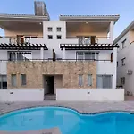 Апартаменты Nefeli Blue-horizon 2b, Pool, Suites, Big Balconies *