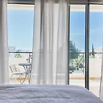 Апартаменты Nefeli Blue-horizon 2b, Pool, Suites, Big Balconies