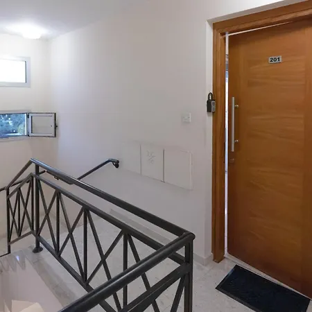 Nefeli Blue-horizon 2b, Pool, Suites, Big Balconies * Πάφος