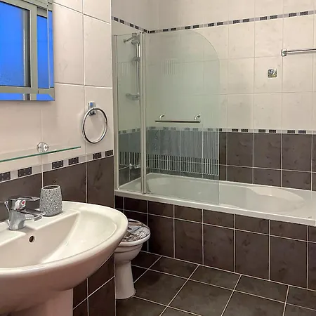 Διαμέρισμα Nefeli Blue-horizon 2b, Pool, Suites, Big Balconies *