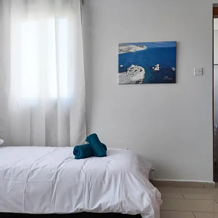 Apartment Nefeli Blue-horizon 2b, Pool, Suites, Big Balconies
